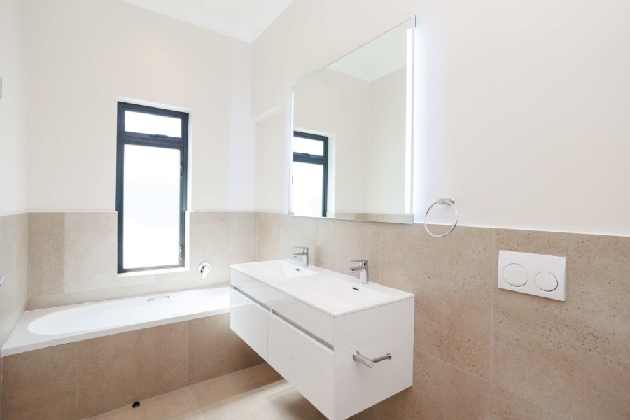 2 Bedroom Property for Sale in Val De Vie Estate Western Cape